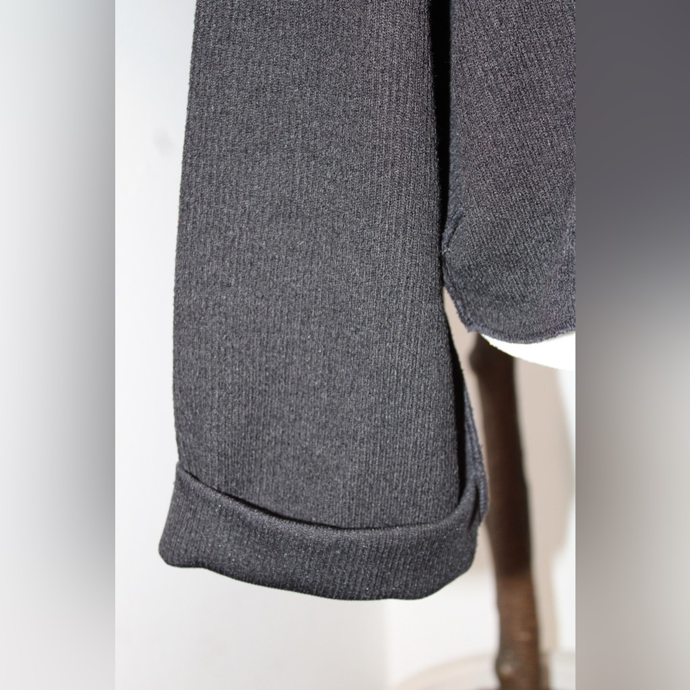 Urban Outfitters UO Jax Inside Out Notch Neck Top - Picture 5 of 7